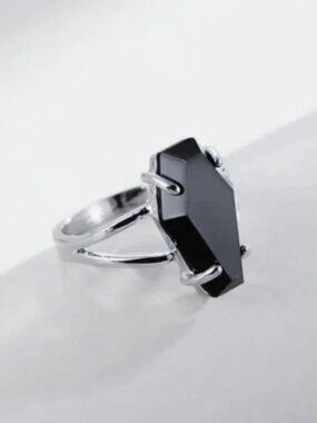 🧿 3 for $33 🧿 Romantic Gothic Black Coffin-Style Ring